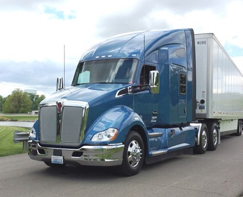 Kenworth Donates T680 Advantage Sleeper for Transition Trucking: Driving for Excellence Award
